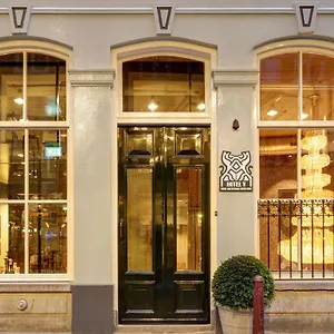 **** Hotel V Nesplein Niederlande