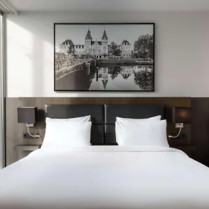 Radisson & Amsterdam South מלון
