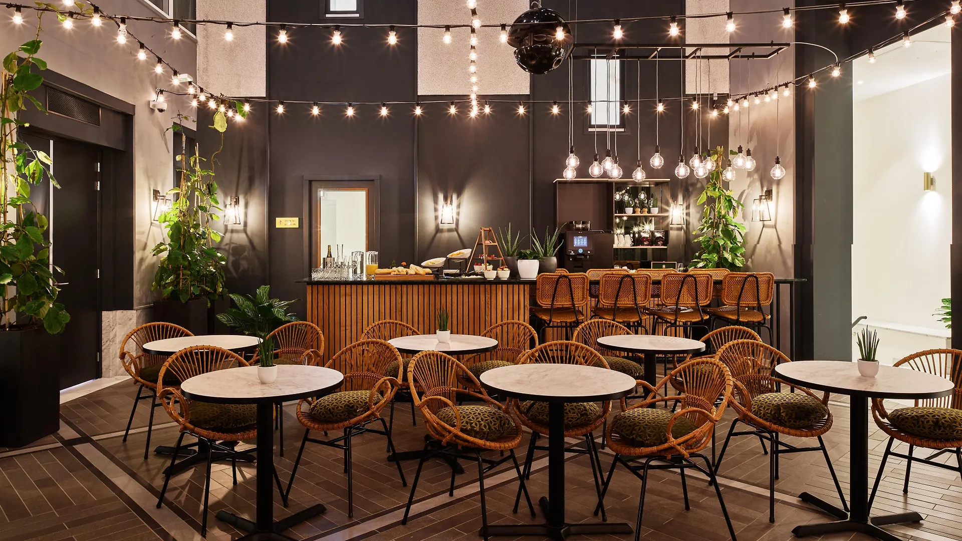 Staybridge Suites The Hague - Parliament By Ihg Hotel
